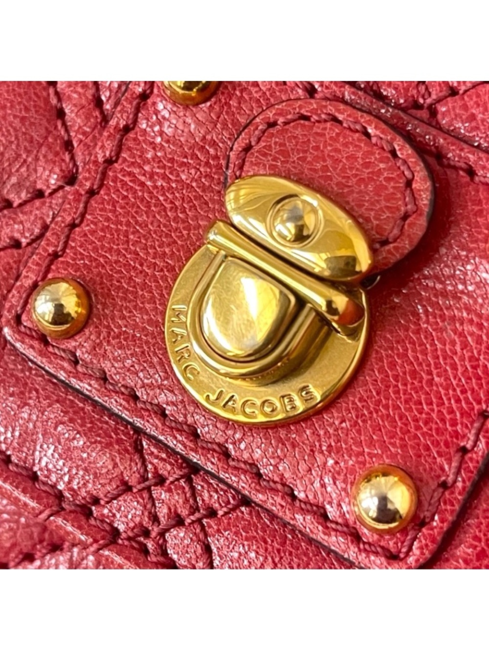 Marc Jacobs Red Quilted Leather Crossbody with Gold Chain EUC - Picture 2 of 12